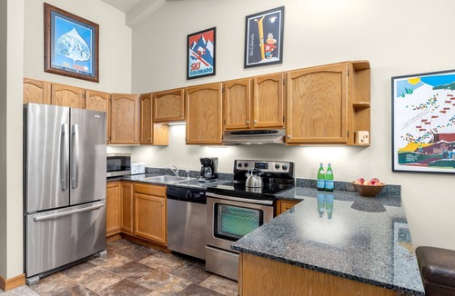 Snowmass Village Condo | Terracehouse 54 - Ski by Day, Soak by Night | Steps to Slopes & Hot Tub