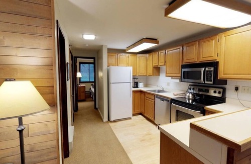 Snowmass Village Condo | Terracehouse - Steps to Slopes - Hot Tub/Pool - ASE Transportation