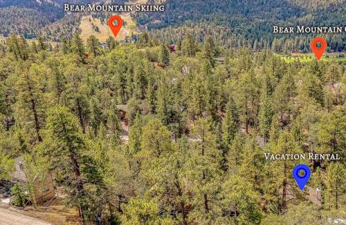 Upper Moonridge House | The 717 - Upper Moonridge - VERY Close to Resorts!