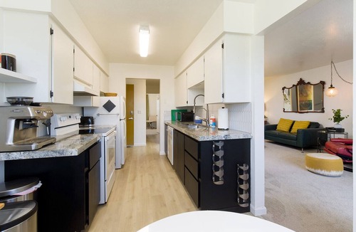 Arcata Apartment | The Abode at 124°West -Ultra Comfortable and Stylish Arcata Retreat