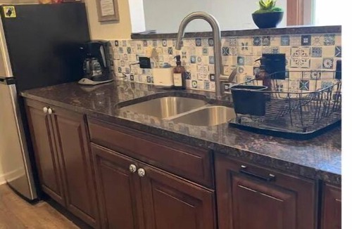 Alma Apartment | The Alma Studio. 12 miles to Breckenridge