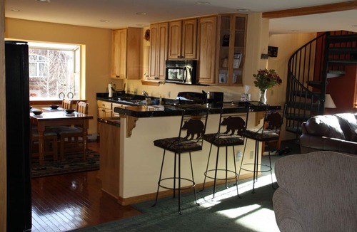 Wildernest House | The Bear's Den: Close to 6 ski resorts - Sleeps 8 - Silverthorne - STR21-00794