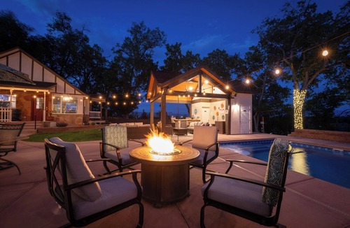 Grand Junction House | The Beatrice Estate Hot Tub Pool Guest House Family