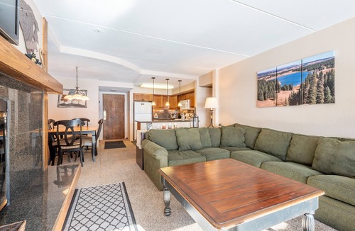 Copper Mountain Village Condo | The best view in Center Village. Perfect for Concerts and Skier watching!