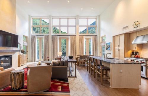 Taos Ski Valley Hotel | The Blake Residences
