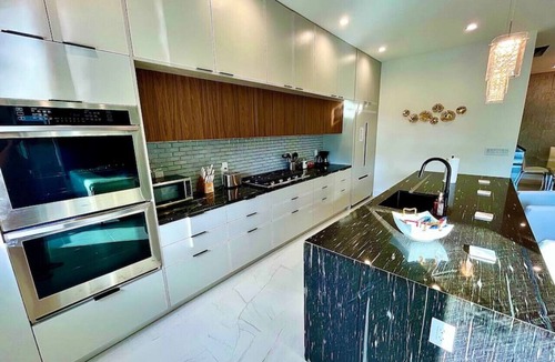 Victoria Park House | The Botanicals Las Olas with Pool Near the Beach