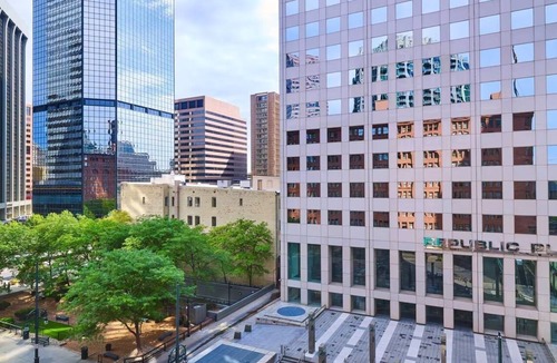Uptown Hotel | The Brown Palace | Queen City View | Timeless Stay, Spa Reset, Central | 2 Units