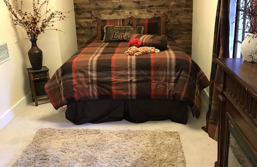 Lake Arrowhead House | The Butterfly Cottage - Charming, Quaint Close To All Attractions!