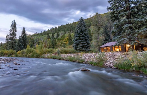 Dolores Cabin | The Call of the Water - Private luxury cabin on river in San Juan Nat Forest!