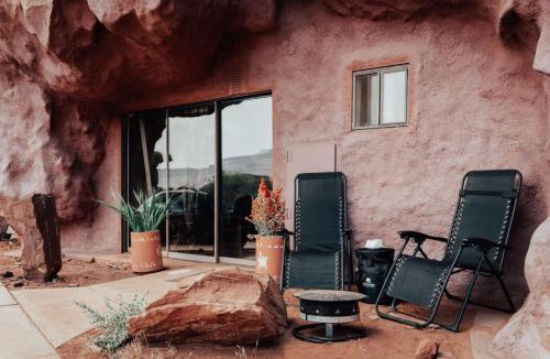 Moab Other | The Caves at Moab - At Private Riverside Ranch