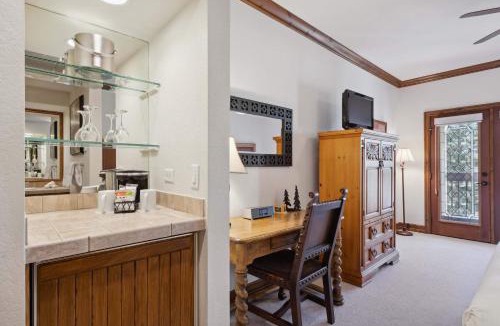 Beaver Creek Hotel | The Charter at Beaver Creek C125