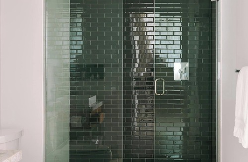 Downtown Hollywood Hotel | The Circ Hotel Hollywood, Sonder by Marriott Bonvoy