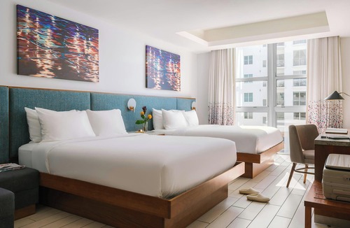 Downtown Hollywood Hotel | The Circ Hotel Hollywood, Sonder by Marriott Bonvoy