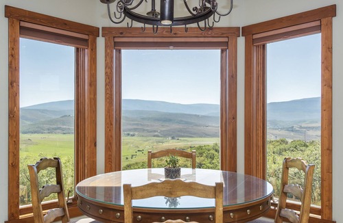 Glenwood Springs House | The Cottonwood Cottage - Space, Serenity, & Views