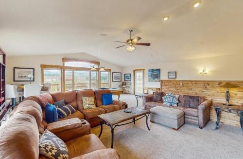 Summit Cove House | The Cove Retreat
