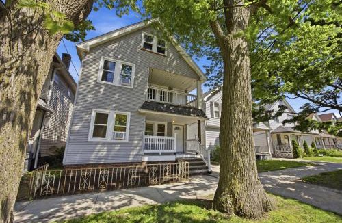 Tremont Apartment | The Cozy Tremont