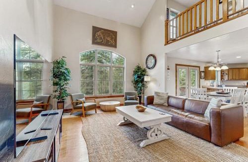 Pagosa Springs House | The Cub Cabin