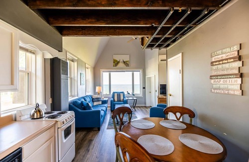Huron House | The Depot Lakefront historic train depot King loft