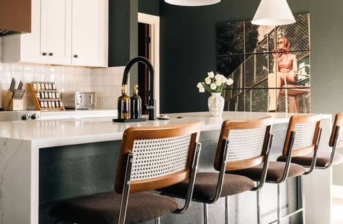 Berkley House | The Fairway House | Luxe Design, Sauna + Mini Putt