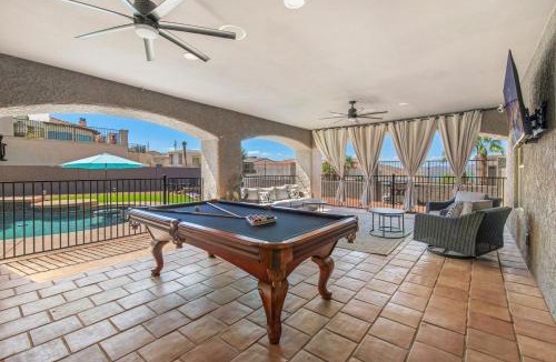 Almont House | The Golden Hour Getaway Pool LakeViews Games