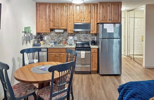 Granby Resort | The Grand Duplex of Silvercreek Inn. Combination of two lock off units.