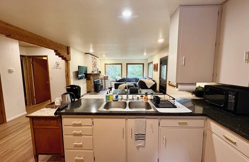 Rollinsville Cabin | The HouseWolf Hideaway ~ A Pup-Friendly, Mountain Cabin!