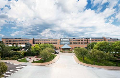 Englewood Resort | The Inverness Denver, a Hilton Golf & Spa Resort