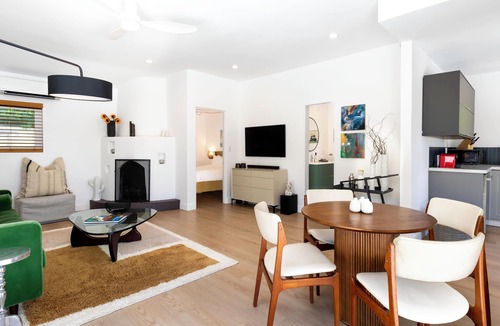 Little Tuscany House | The Knot is a charming Palm Springs property located conveniently in PS north