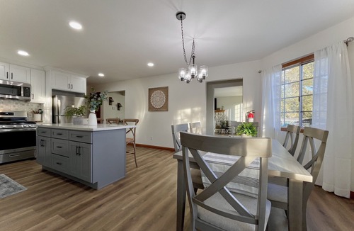 Crestline House | The Lakeview Lodge - LAKE/CITY VIEW CLOSE TO SHOPS FULLY REMODELED