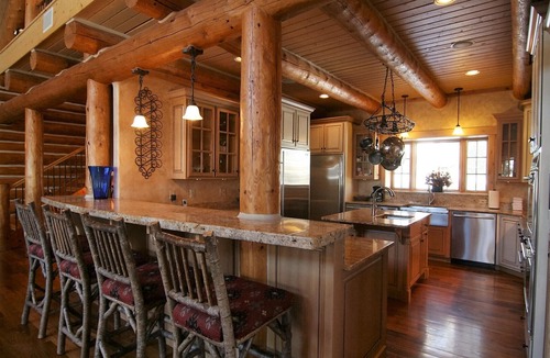 Three Peaks House | The Lodge at Eagles Nest, Luxury Home with views, Hot tub, Deck, 3 Master Suites