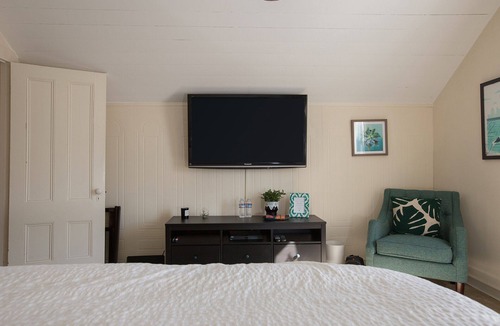 Los Alamos House | The Los Alamos Roadhouse