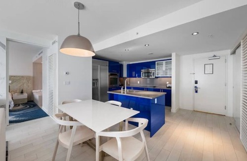 Central Beach Resort | The Luxurious W hotel Residence Beachfront Condo Oasis