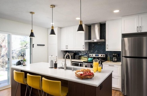 Lamar Heights Area House | The MCM Movie Manor Big Backyard Movie Theater