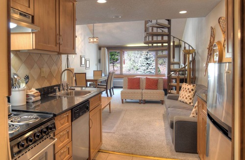 Purgatory Cabin | The Mulligan | AC, Pool, Hot Tub, Golf & Ski