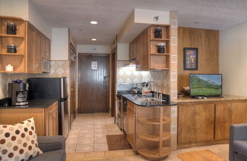 Purgatory Cabin | The Mulligan | AC, Pool, Hot Tub, Golf & Ski