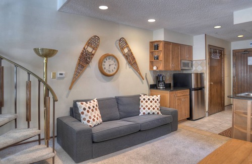 Purgatory Cabin | The Mulligan | AC, Pool, Hot Tub, Golf & Ski