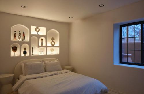 Santa Fe Villa | The Nicho House 4BD Ultra Modern Adobe Near Plaza