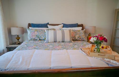 Fruita Bed & Breakfast | The Old Crowe Inn Bed and Breakfast