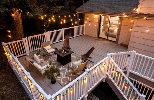 Twin Peaks Cabin | The Orange Lake House