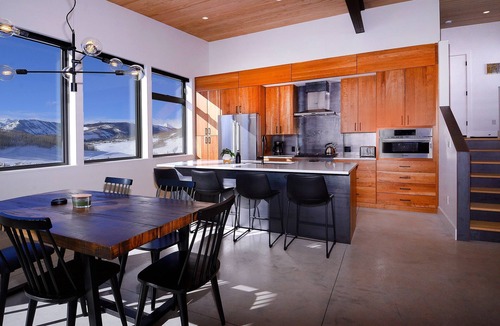 Mount Crested Butte House | The Outlook, New 2BD/2.5BA home w/garage, VIEWS!