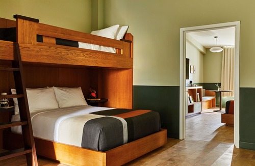 Estes Park Hotel | The Outpost Rocky Mountains