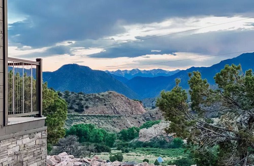 Canon City Cabin | The Overlook @ Royal Gorge