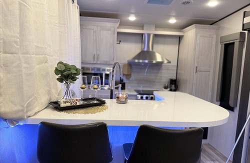 Pueblo West House | The Pearl- A Luxe Camper