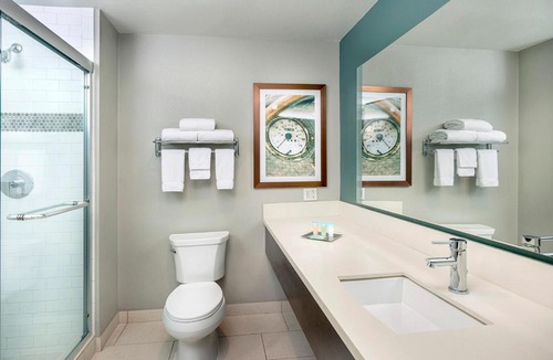 Ventura Hotel | The Pierpont Inn