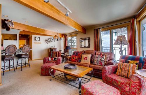 Mount Crested Butte Resort | The Plaza Condominiums, A Vail Resorts Property