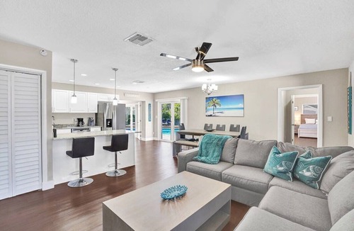 Harbor Village Villa | The Pompano Beach House 🏖️ Heated Pool & Spa | 1 Mile to Beach