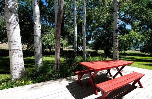The Ranch House | The Ranch 43 Latigo Road