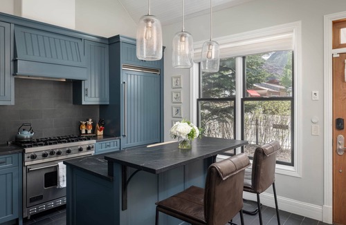 Telluride House | The Residence on South Oak, Perfect location by gondola and private hot tub!
