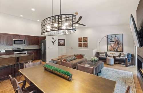 Ouray House | The Riverhaus – Modern Mountain Luxury | Fiber Internet | Sleeps 9