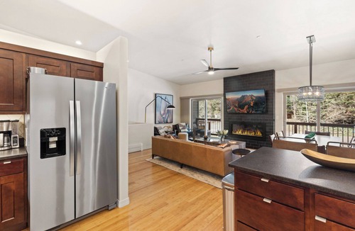Ouray House | The Riverhaus – Modern Mountain Luxury | Fiber Internet | Sleeps 9